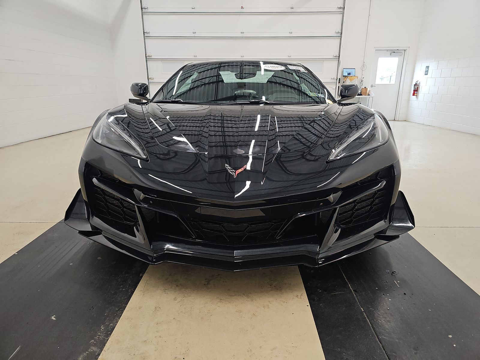 chevrolet corvette 2024 1G1YE3D36R5606017 image chevrolet corvette 2024 1G1YE3D36R5606017 image