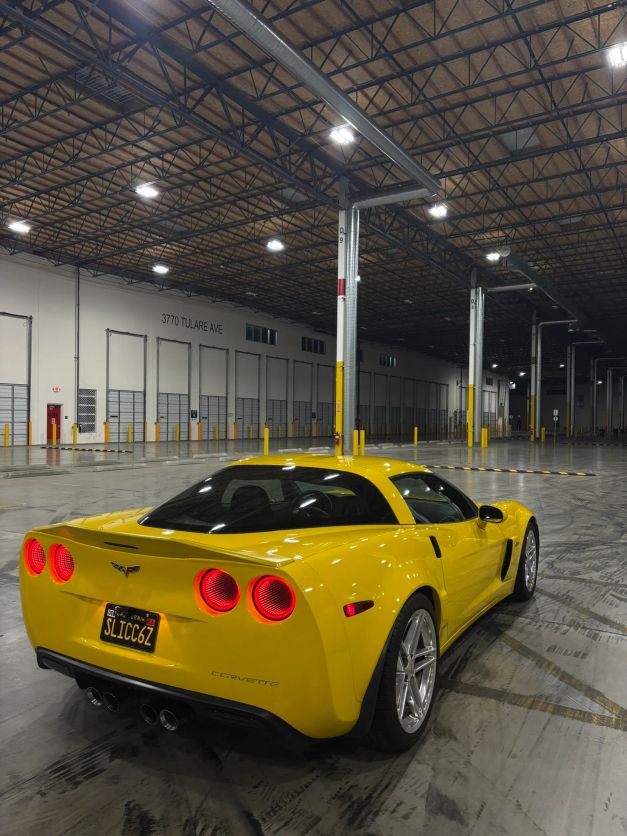 chevrolet corvette 2006 1G1YY26E665100327 image chevrolet corvette 2006 1G1YY26E665100327 image