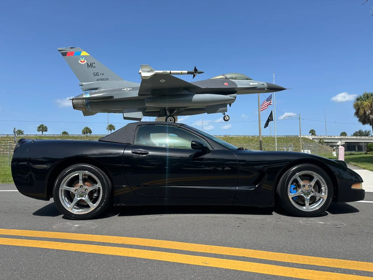 chevrolet corvette 2002 1G1YY32G325102608 image chevrolet corvette 2002 1G1YY32G325102608 image