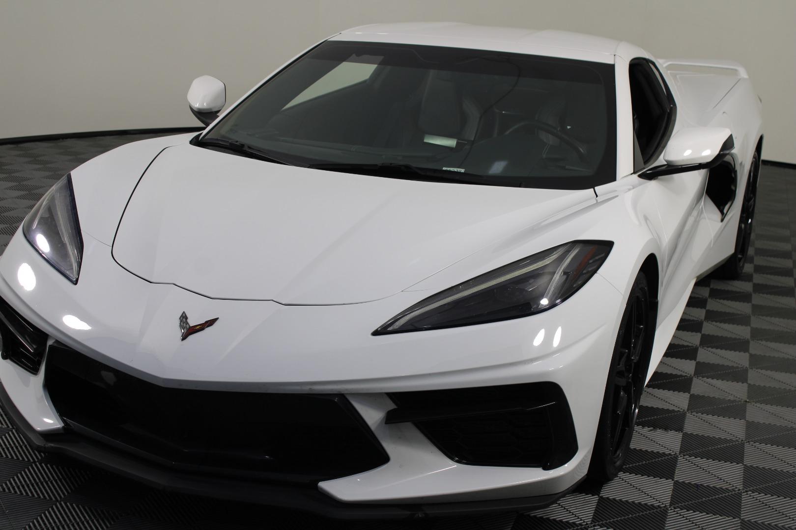 chevrolet corvette 2020 1G1Y62D44L5102699 image chevrolet corvette 2020 1G1Y62D44L5102699 image