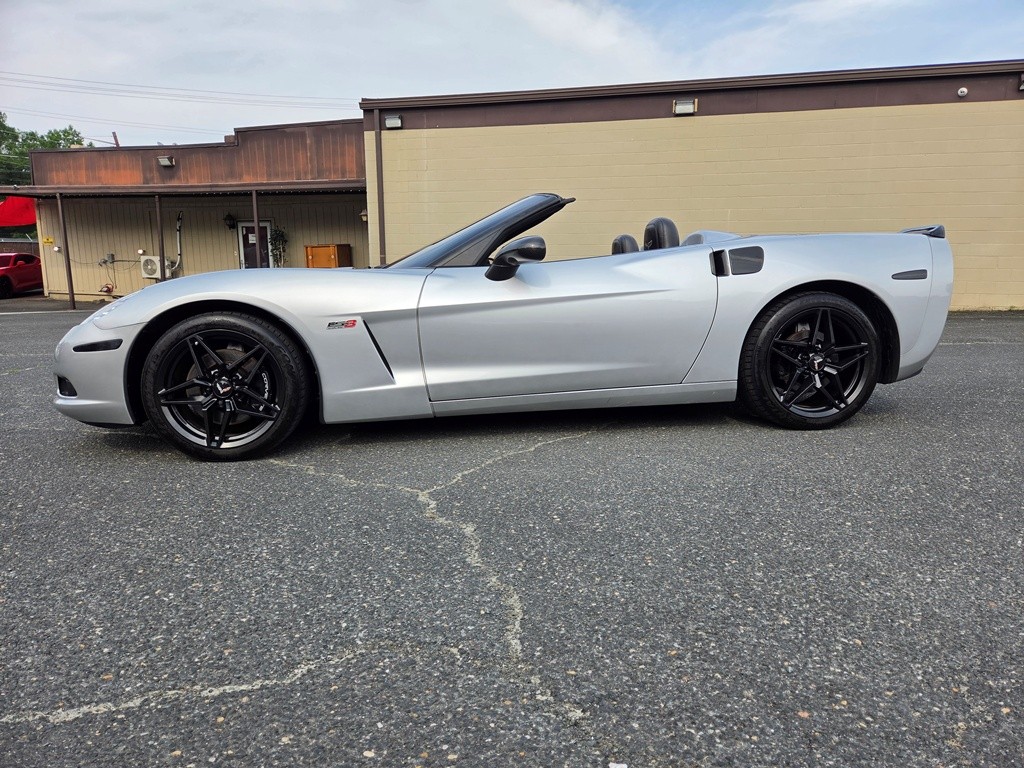 chevrolet corvette 2011 1G1YH3DW5B5100847 image chevrolet corvette 2011 1G1YH3DW5B5100847 image