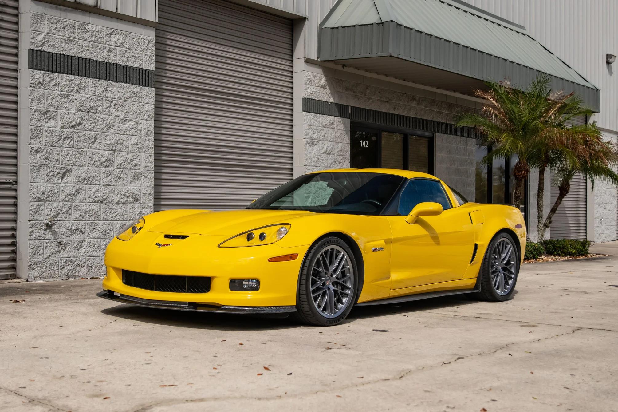 chevrolet corvette 2011 1G1YL2DE6B5102106 image chevrolet corvette 2011 1G1YL2DE6B5102106 image