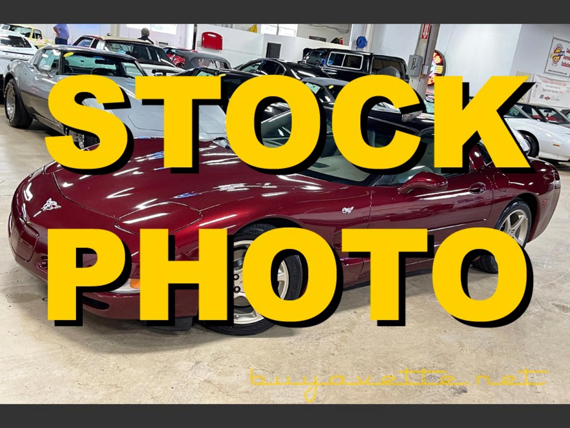 chevrolet corvette 2003 1G1YY22GX35131275 image chevrolet corvette 2003 1G1YY22GX35131275 image