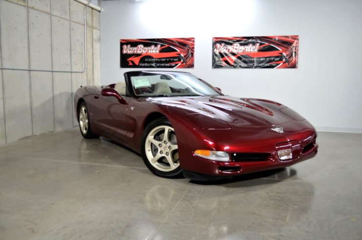chevrolet corvette 2003 1G1YY32GX35108035 image chevrolet corvette 2003 1G1YY32GX35108035 image