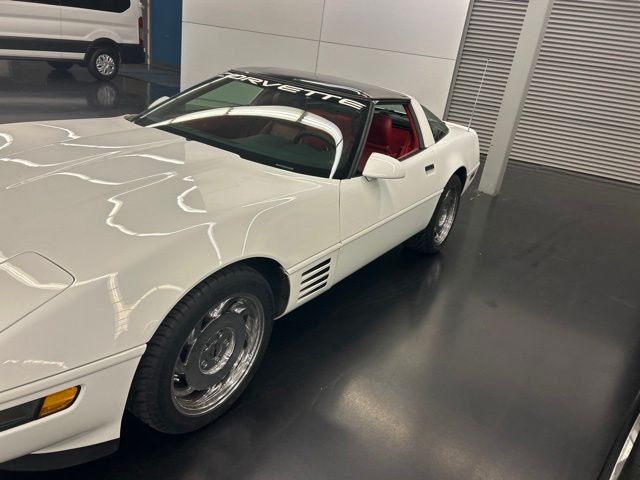 chevrolet corvette 1991 1G1YY2388M5112605 image chevrolet corvette 1991 1G1YY2388M5112605 image