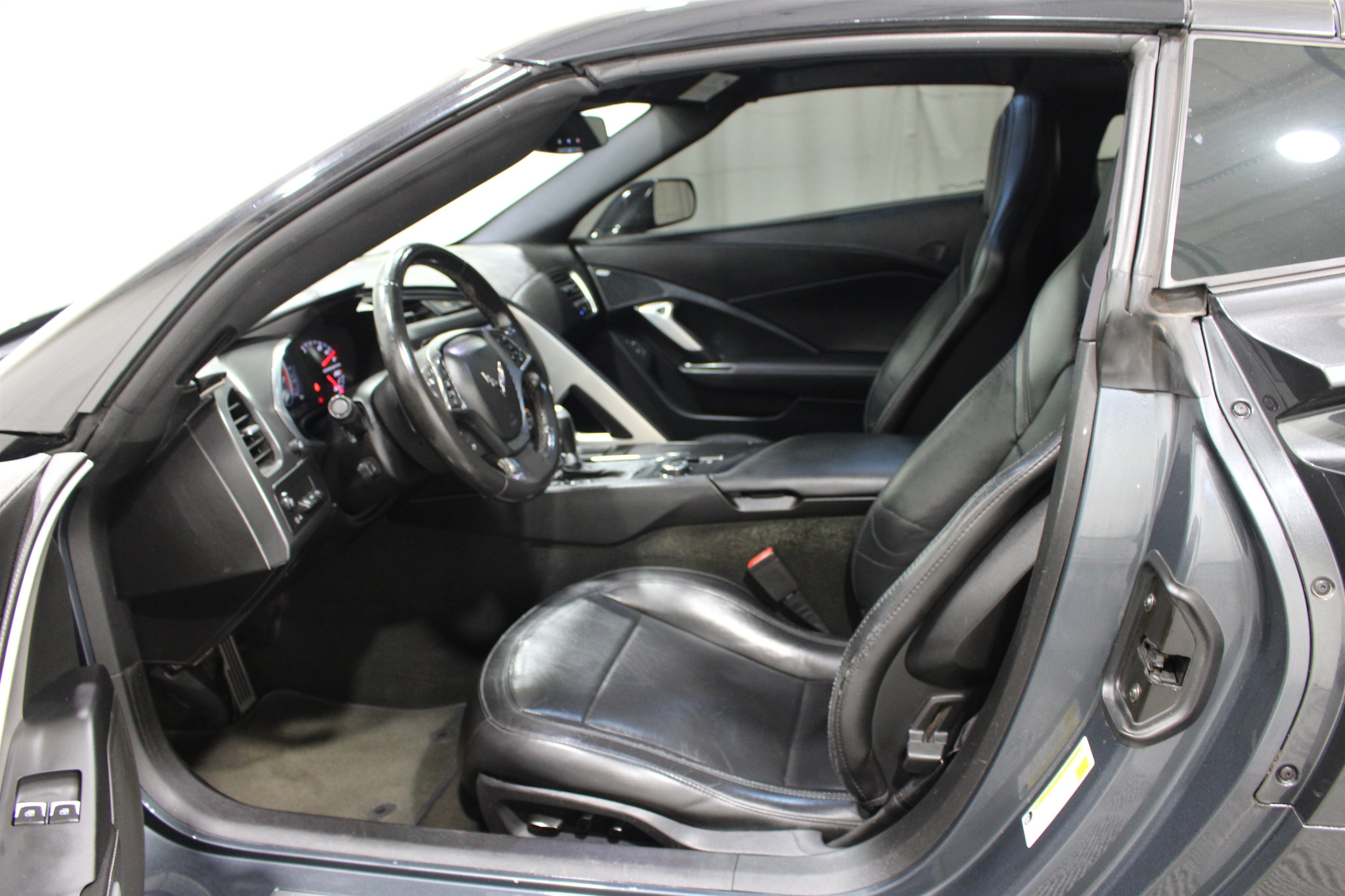 chevrolet corvette 2014 1G1YK2D70E5113966 image chevrolet corvette 2014 1G1YK2D70E5113966 image