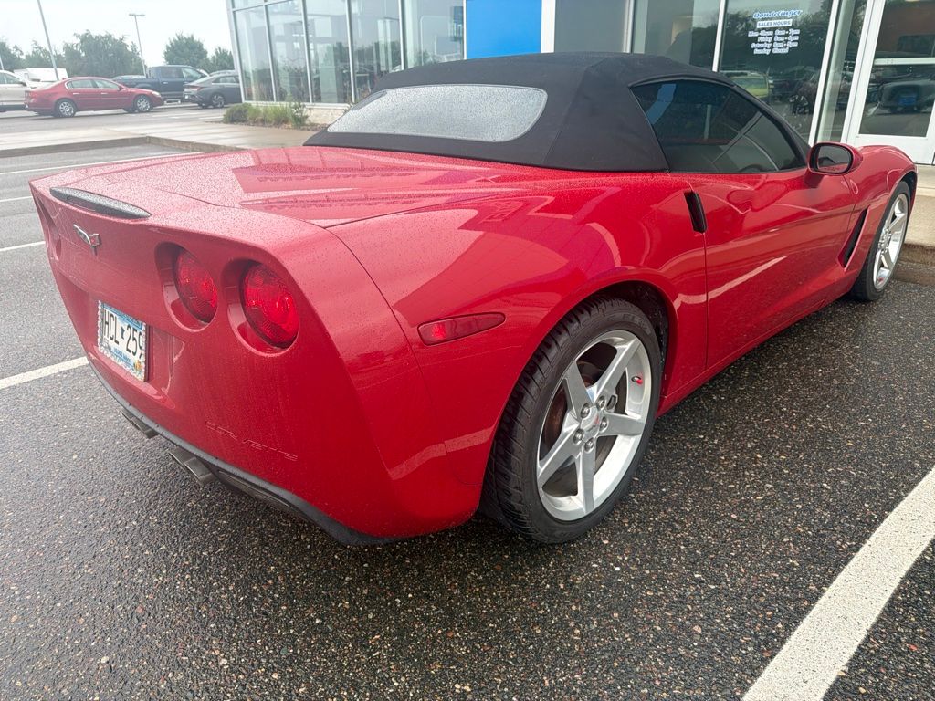 chevrolet corvette 2005 1G1YY34U355100008 image chevrolet corvette 2005 1G1YY34U355100008 image