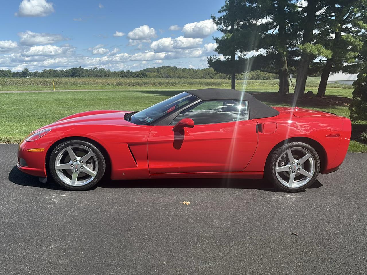 chevrolet corvette 2005 1G1YY34U455126603 image chevrolet corvette 2005 1G1YY34U455126603 image