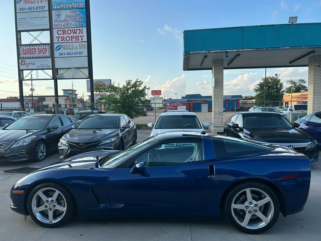 chevrolet corvette 2005 1G1YY24U355113710 image chevrolet corvette 2005 1G1YY24U355113710 image