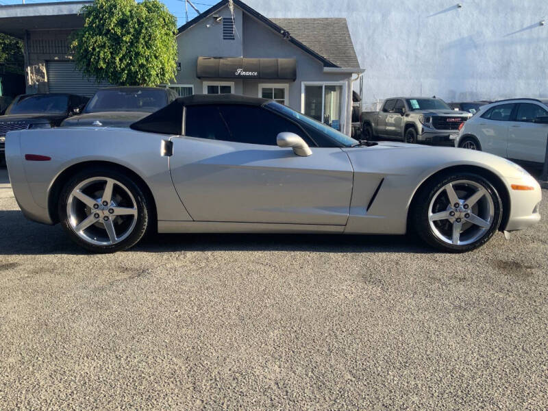 chevrolet corvette 2005 1G1YY34U055116585 image chevrolet corvette 2005 1G1YY34U055116585 image