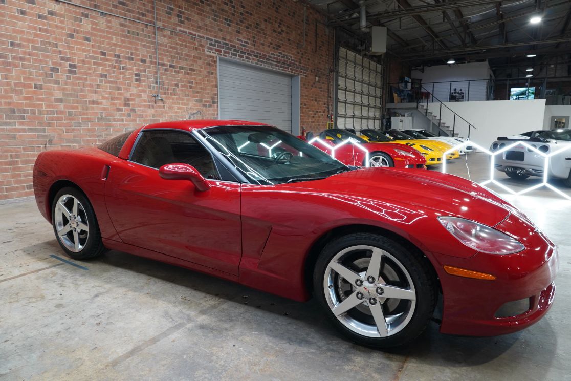 chevrolet corvette 2005 1G1YY24U355101539 image chevrolet corvette 2005 1G1YY24U355101539 image