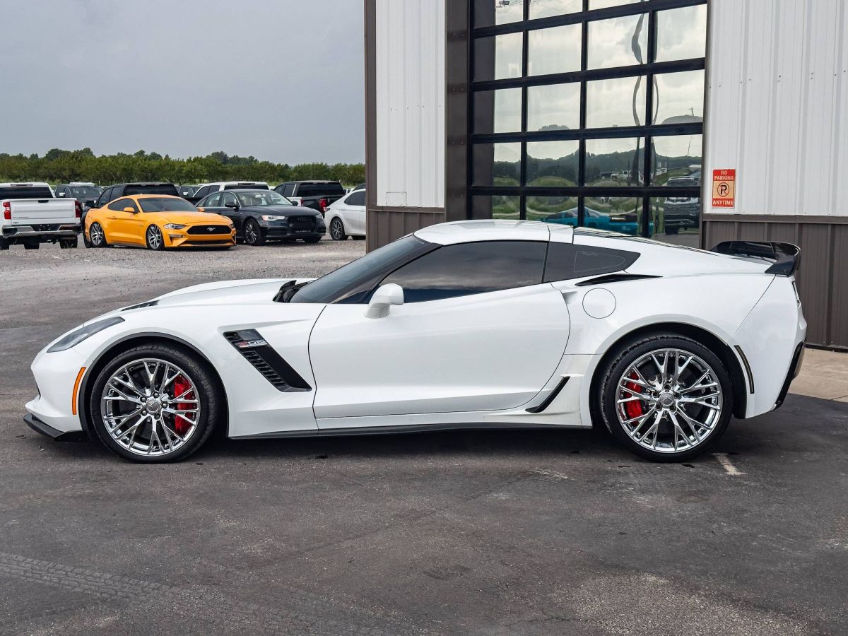 chevrolet corvette 2015 1G1YU2D69F5605060 image chevrolet corvette 2015 1G1YU2D69F5605060 image