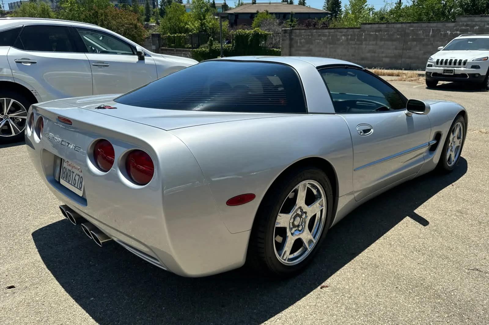 chevrolet corvette 1999 1G1YY22GXX5106883 image chevrolet corvette 1999 1G1YY22GXX5106883 image
