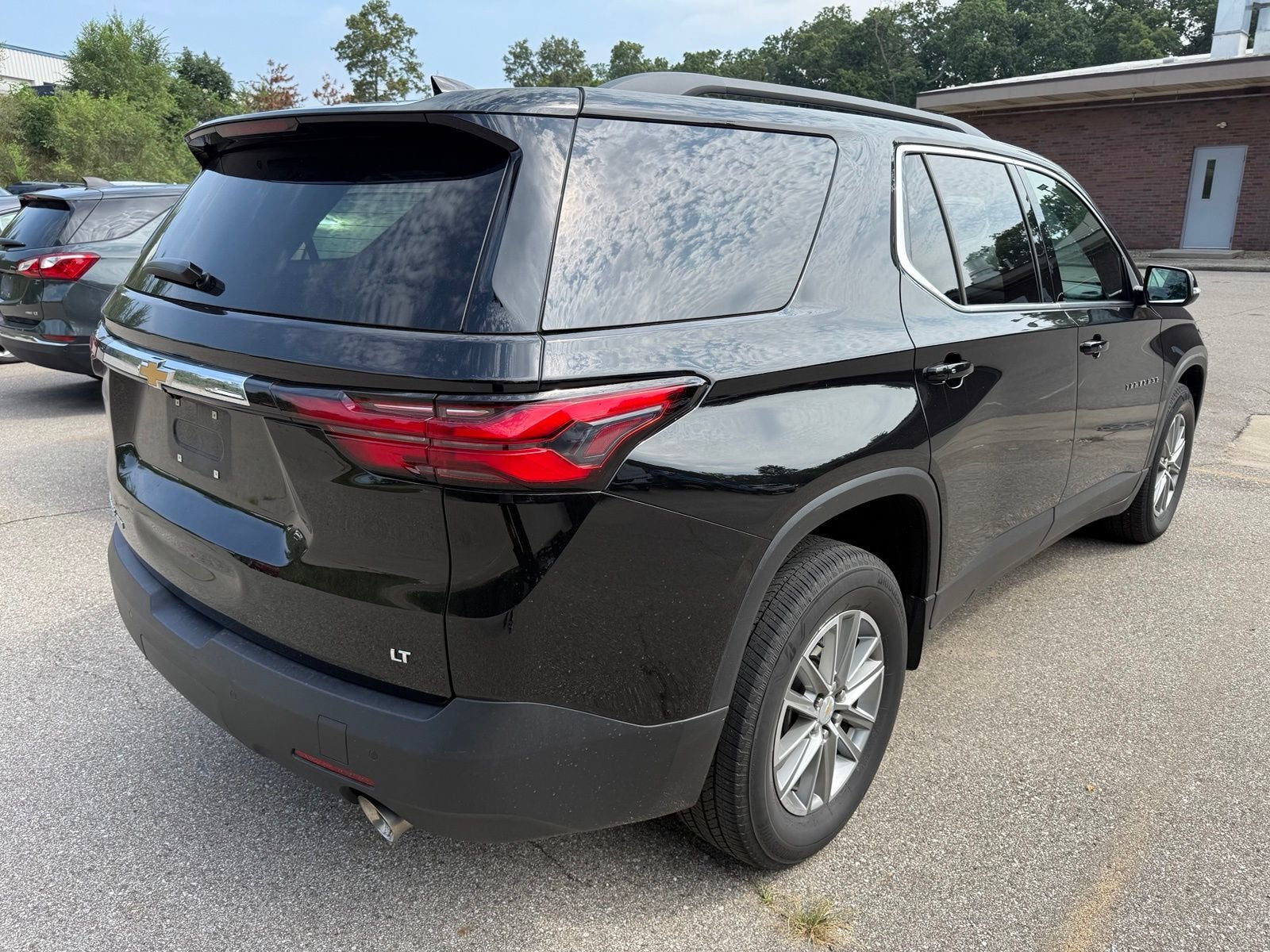 chevrolet traverse 2023 1GNEVGKW3PJ156885 image chevrolet traverse 2023 1GNEVGKW3PJ156885 image