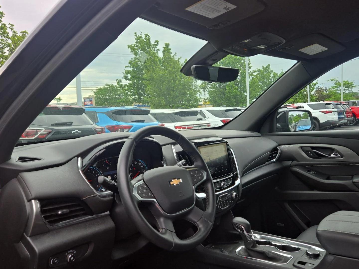 chevrolet traverse 2023 1GNEVHKW8PJ304034 image chevrolet traverse 2023 1GNEVHKW8PJ304034 image