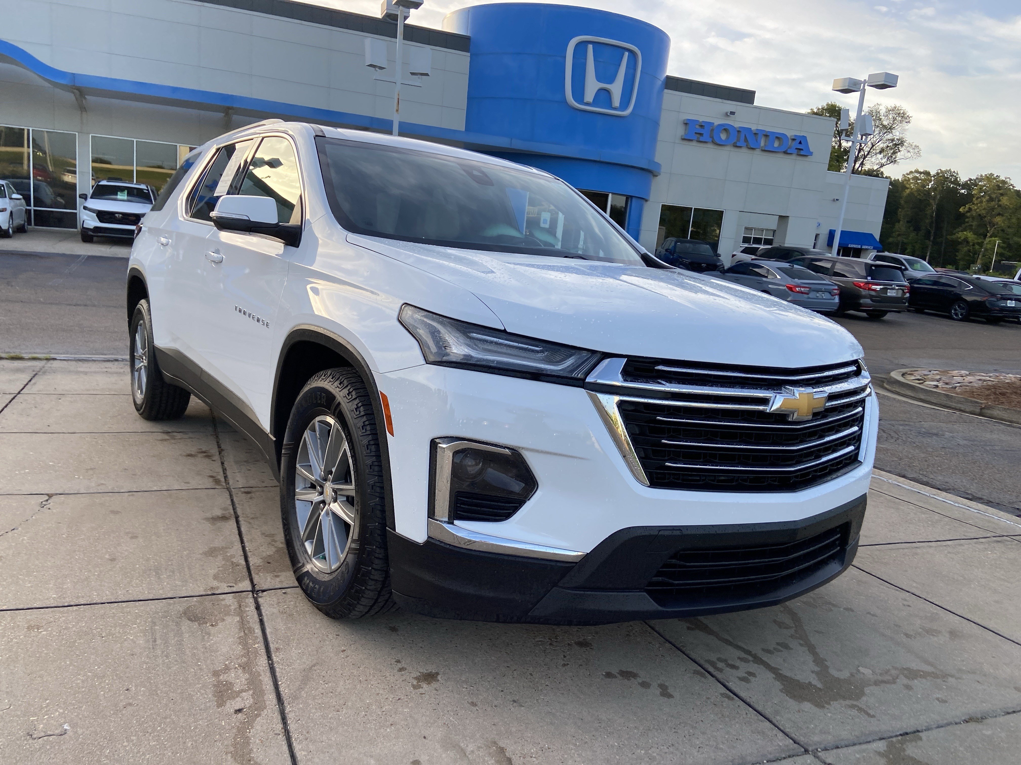 chevrolet traverse 2023 1GNEVGKW7PJ264555 image chevrolet traverse 2023 1GNEVGKW7PJ264555 image
