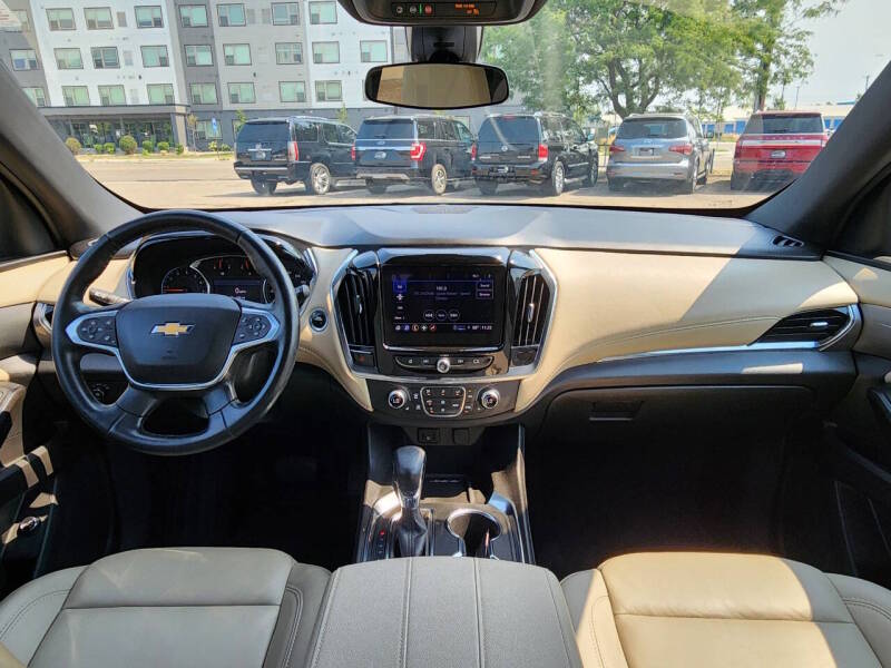 chevrolet traverse 2023 1GNEVHKW5PJ198447 image chevrolet traverse 2023 1GNEVHKW5PJ198447 image