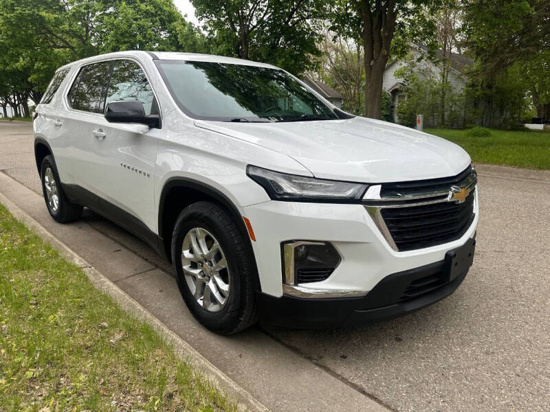 chevrolet traverse 2023 1GNEVFKW8PJ233647 image chevrolet traverse 2023 1GNEVFKW8PJ233647 image