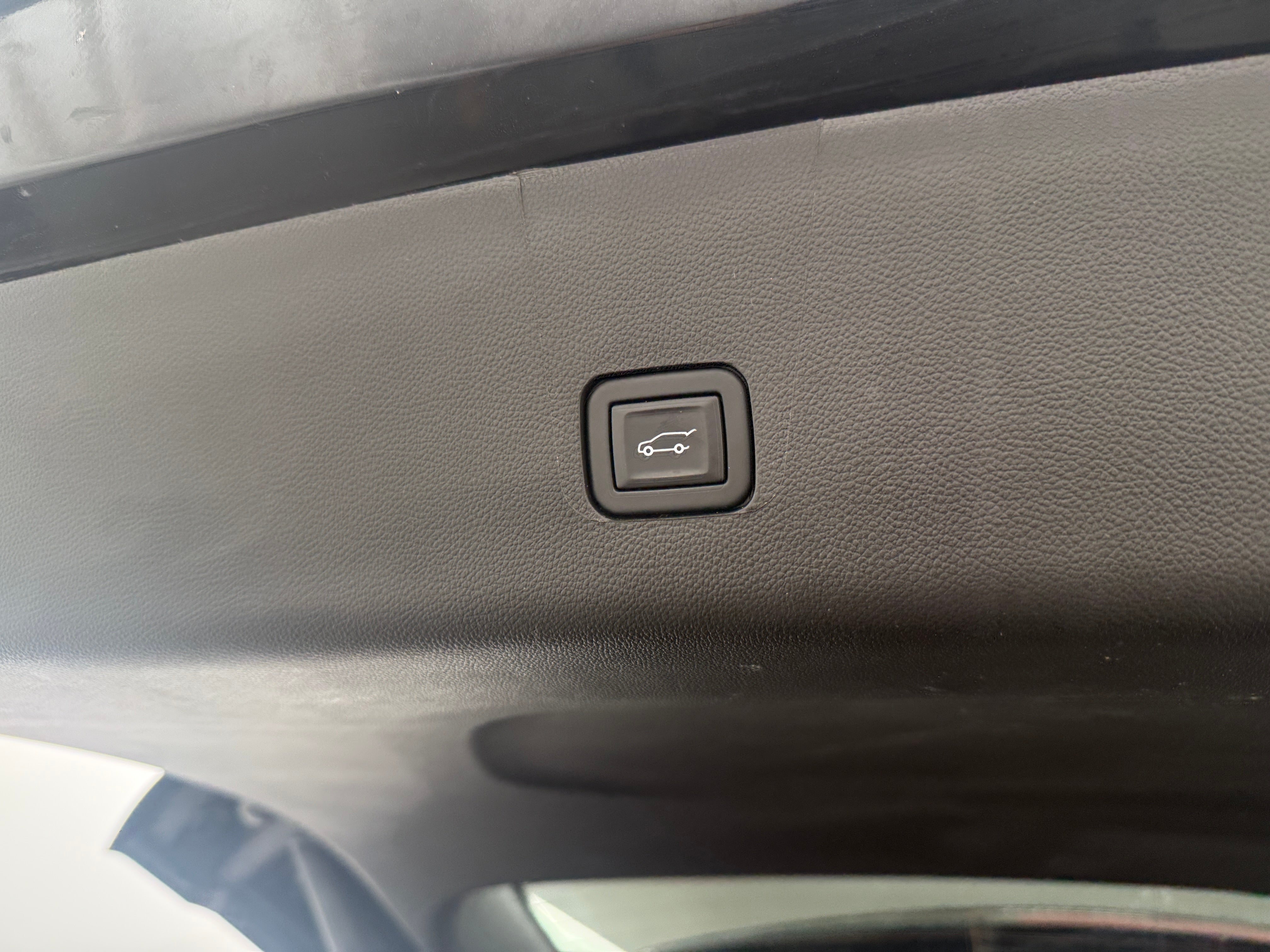 chevrolet traverse 2023 1GNEVGKW5PJ261055 image chevrolet traverse 2023 1GNEVGKW5PJ261055 image