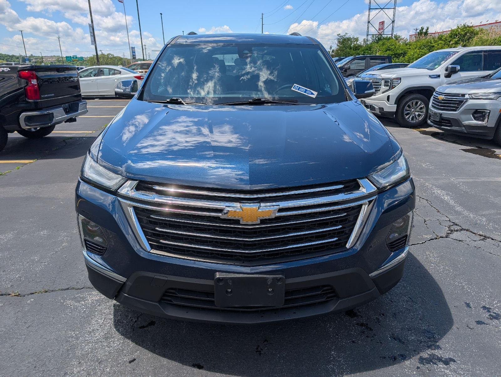 chevrolet traverse 2023 1GNEVGKW6PJ294601 image chevrolet traverse 2023 1GNEVGKW6PJ294601 image