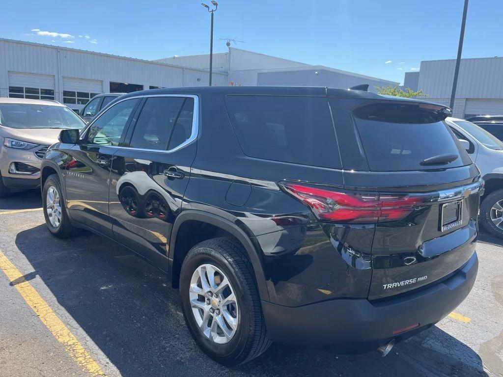 chevrolet traverse 2023 1GNEVFKW8PJ324384 image chevrolet traverse 2023 1GNEVFKW8PJ324384 image