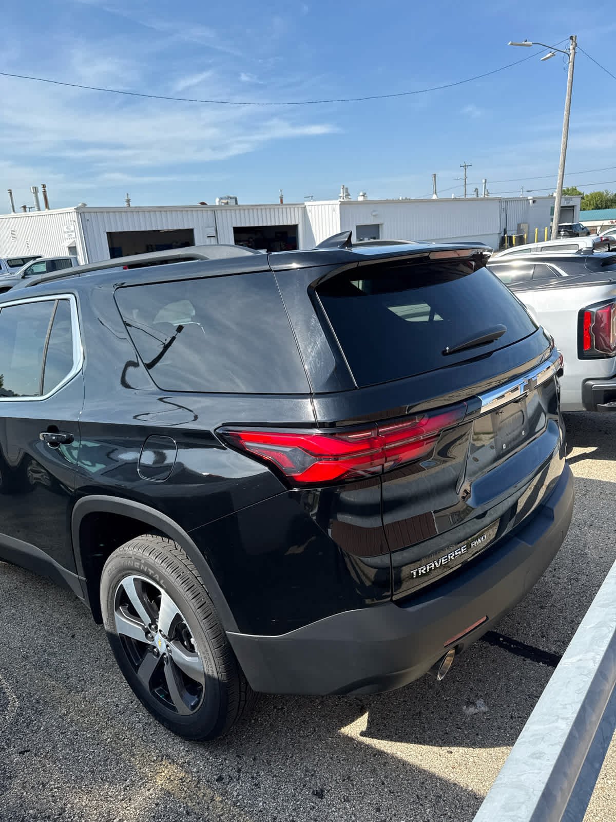 chevrolet traverse 2023 1GNEVHKW9PJ269701 image chevrolet traverse 2023 1GNEVHKW9PJ269701 image