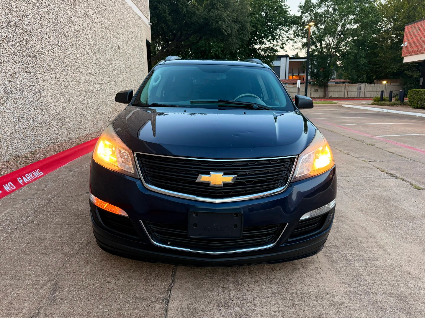 chevrolet traverse 2016 1GNKRFKD1GJ295672 image chevrolet traverse 2016 1GNKRFKD1GJ295672 image