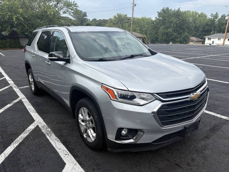 chevrolet traverse 2019 1GNERHKW1KJ177320 image