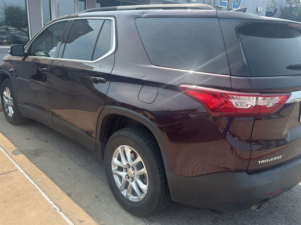 chevrolet traverse 2019 1GNERGKWXKJ240327 image chevrolet traverse 2019 1GNERGKWXKJ240327 image