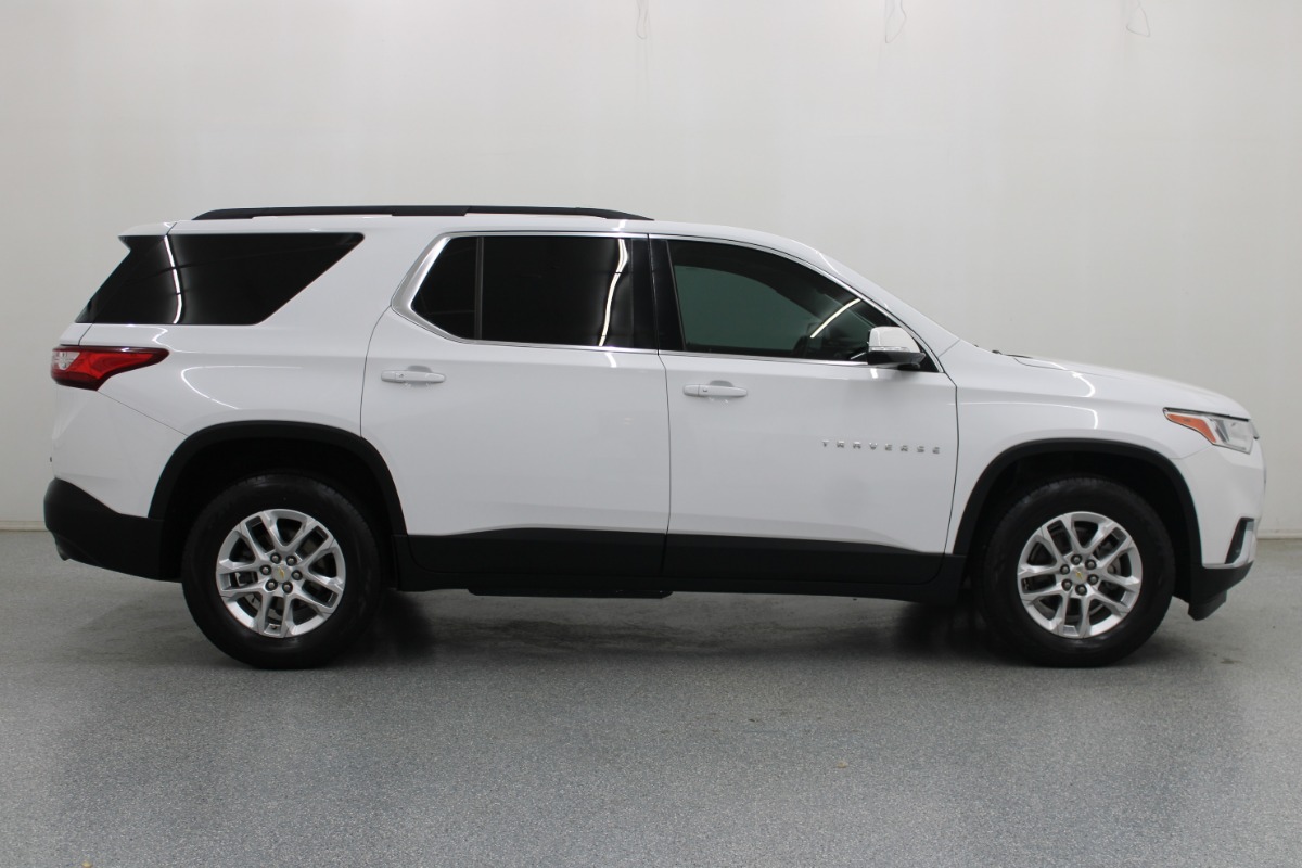 chevrolet traverse 2019 1GNERMKWXKJ225924 image chevrolet traverse 2019 1GNERMKWXKJ225924 image