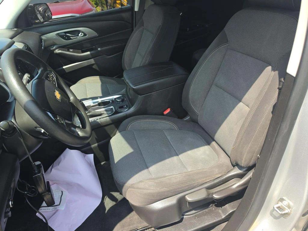 chevrolet traverse 2019 1GNEVFKWXKJ155168 image chevrolet traverse 2019 1GNEVFKWXKJ155168 image