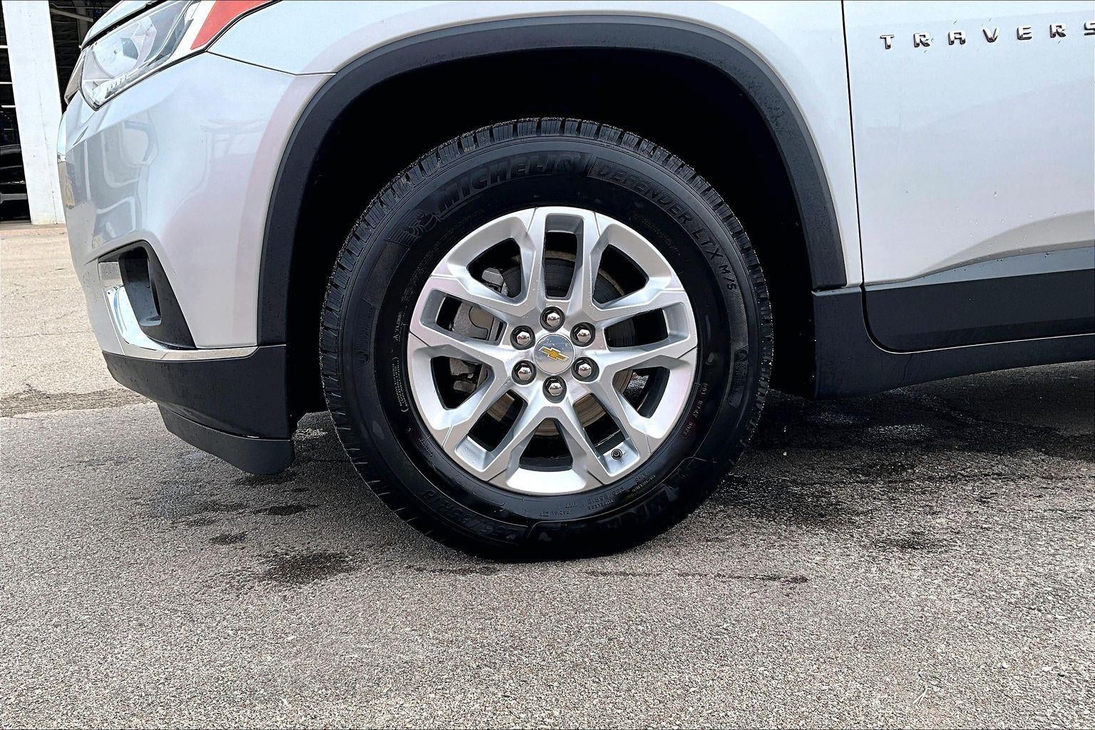 chevrolet traverse 2019 1GNERGKW8KJ118825 image chevrolet traverse 2019 1GNERGKW8KJ118825 image