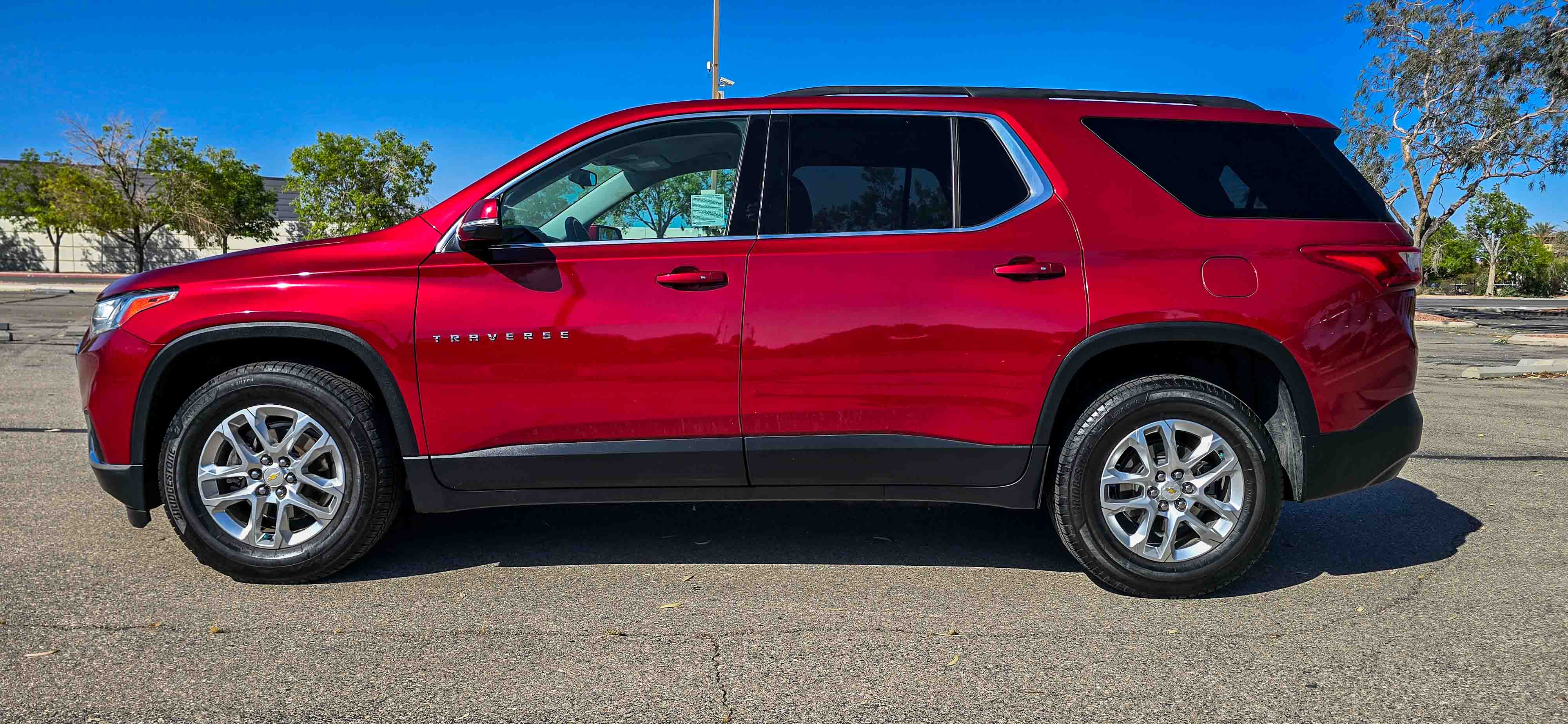 chevrolet traverse 2019 1GNERGKWXKJ279340 image chevrolet traverse 2019 1GNERGKWXKJ279340 image