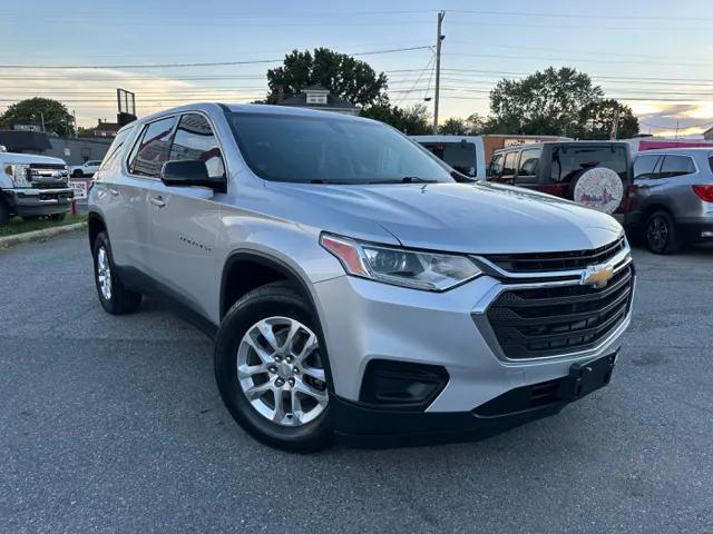 chevrolet traverse 2018 1GNERFKW3JJ127635 image