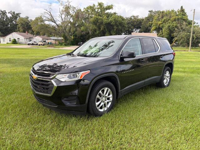chevrolet traverse 2018 1GNEVFKW7JJ153182 image chevrolet traverse 2018 1GNEVFKW7JJ153182 image