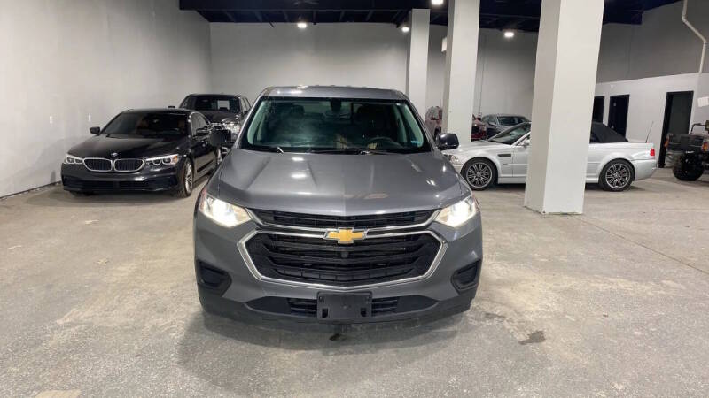 chevrolet traverse 2018 1GNEVFKW5JJ175441 image chevrolet traverse 2018 1GNEVFKW5JJ175441 image