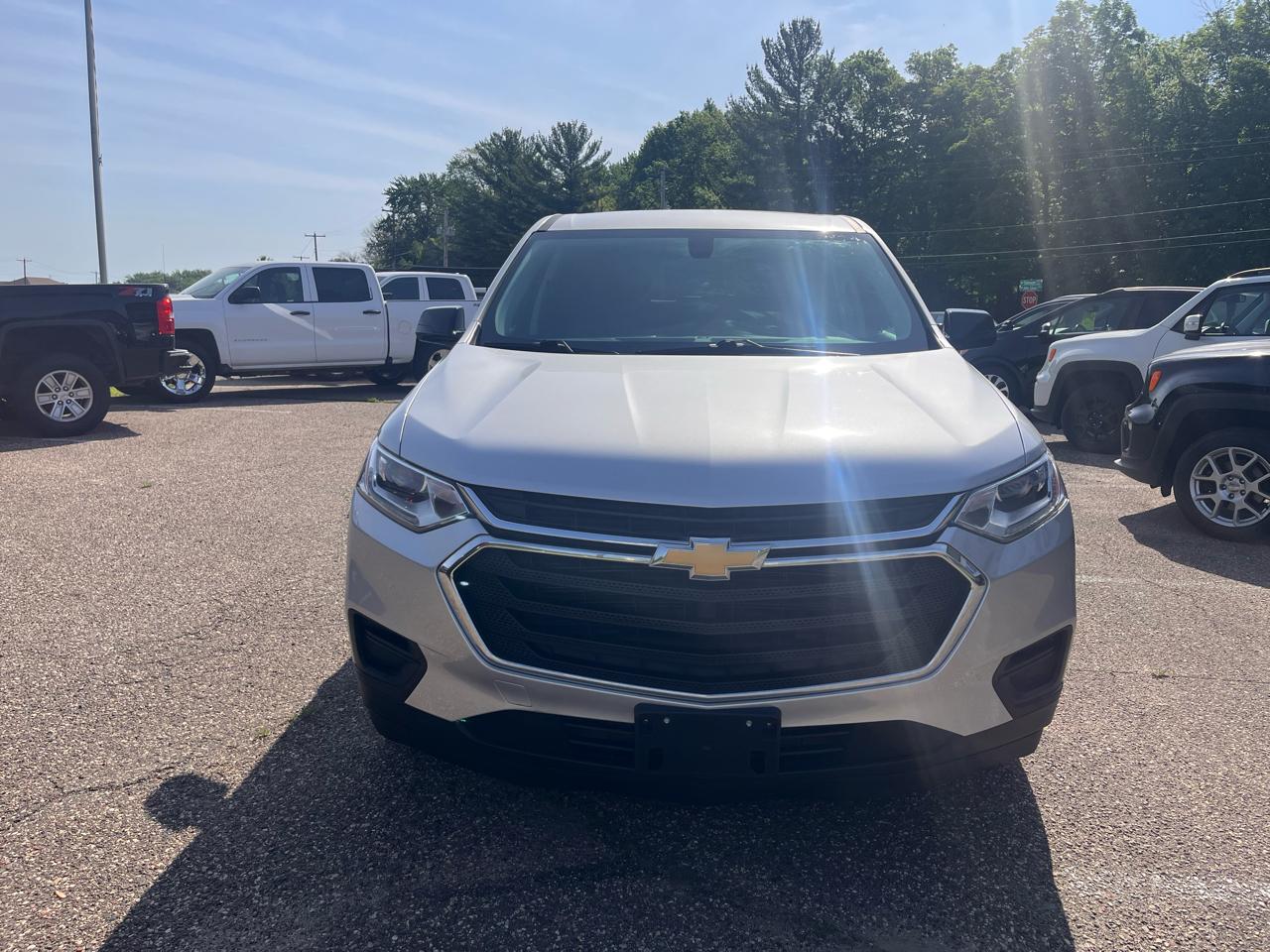 chevrolet traverse 2018 1GNEVFKW2JJ239676 image chevrolet traverse 2018 1GNEVFKW2JJ239676 image