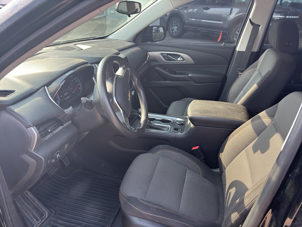 chevrolet traverse 2018 1GNEVLKW7JJ237288 image chevrolet traverse 2018 1GNEVLKW7JJ237288 image