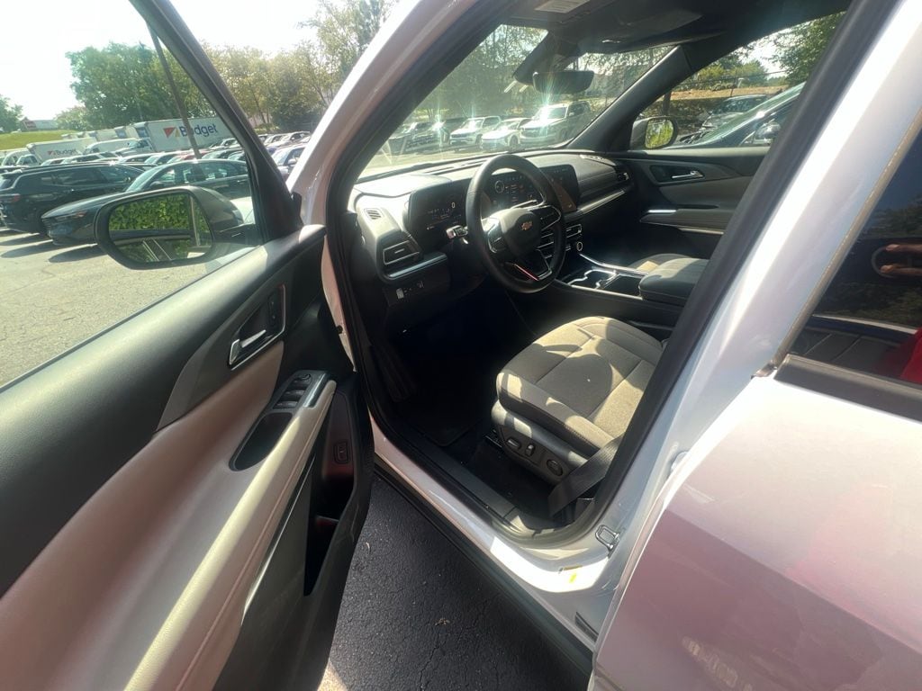 chevrolet traverse 2026 1GNERGKS2TJ224461 image chevrolet traverse 2026 1GNERGKS2TJ224461 image