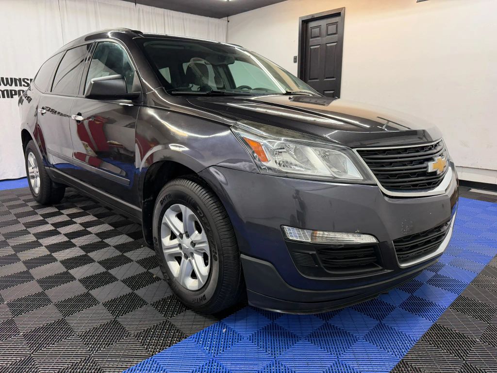 chevrolet traverse 2017 1GNKVFED6HJ272588 image chevrolet traverse 2017 1GNKVFED6HJ272588 image