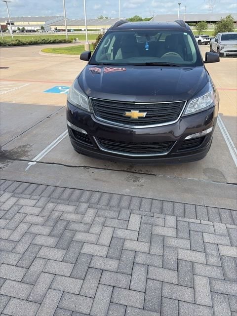 chevrolet traverse 2017 1GNKRFKD8HJ325333 image chevrolet traverse 2017 1GNKRFKD8HJ325333 image