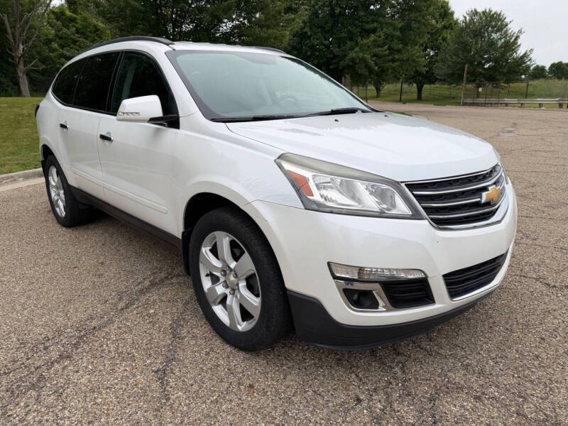 chevrolet traverse 2017 1GNKRGKD2HJ141981 image chevrolet traverse 2017 1GNKRGKD2HJ141981 image