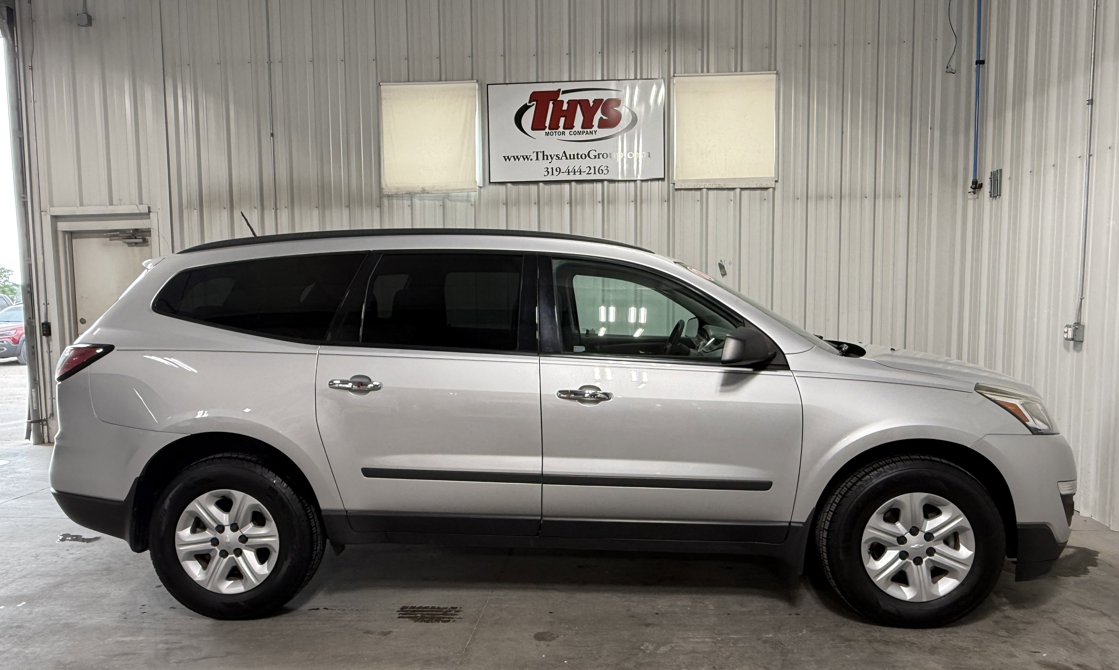 chevrolet traverse 2017 1GNKRFKD1HJ118217 image chevrolet traverse 2017 1GNKRFKD1HJ118217 image