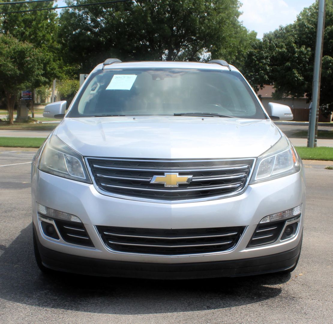 chevrolet traverse 2017 1GNKRJKD3HJ102166 image chevrolet traverse 2017 1GNKRJKD3HJ102166 image