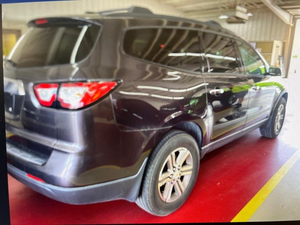 chevrolet traverse 2017 1GNKVFED1HJ288844 image chevrolet traverse 2017 1GNKVFED1HJ288844 image
