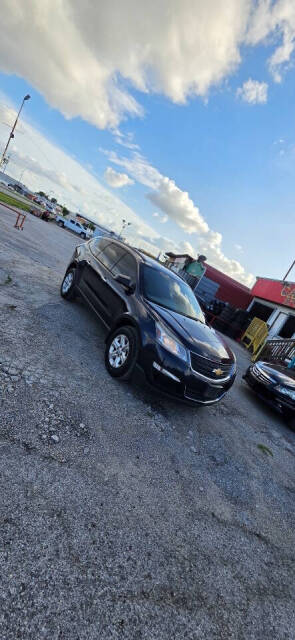 chevrolet traverse 2017 1GNKVFKD9HJ200272 image chevrolet traverse 2017 1GNKVFKD9HJ200272 image