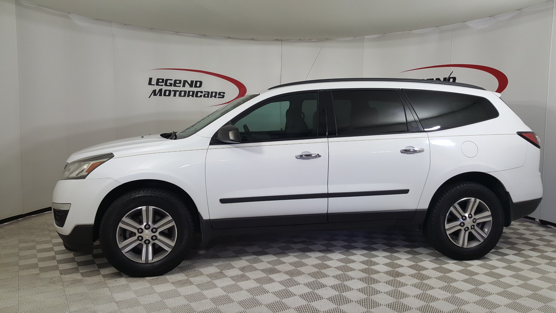 chevrolet traverse 2017 1GNKRFKD6HJ318607 image chevrolet traverse 2017 1GNKRFKD6HJ318607 image
