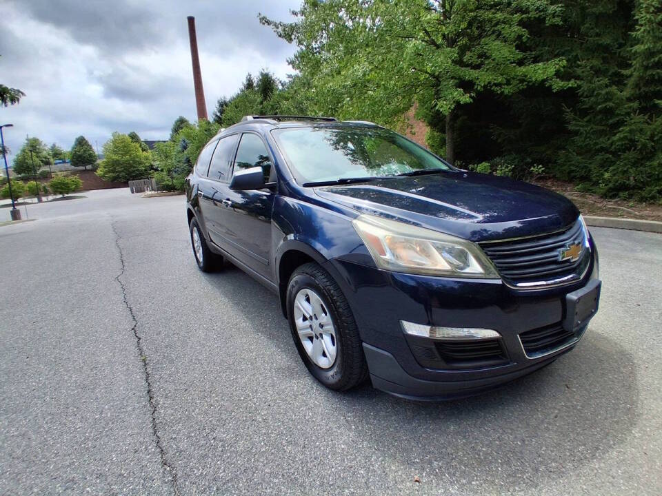 chevrolet traverse 2017 1GNKVFKD6HJ138460 image chevrolet traverse 2017 1GNKVFKD6HJ138460 image