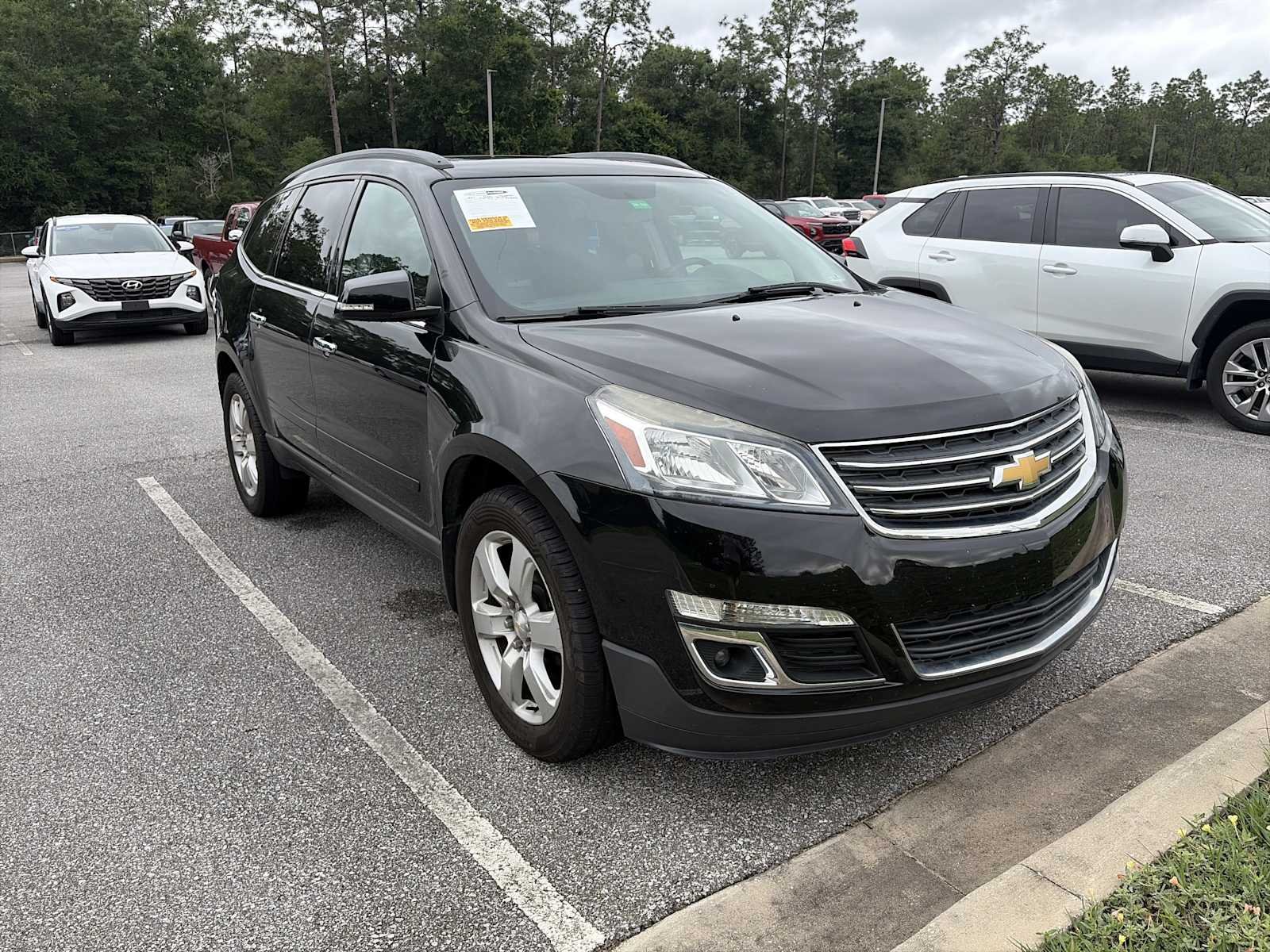 chevrolet traverse 2017 1GNKRGKD2HJ158490 image chevrolet traverse 2017 1GNKRGKD2HJ158490 image