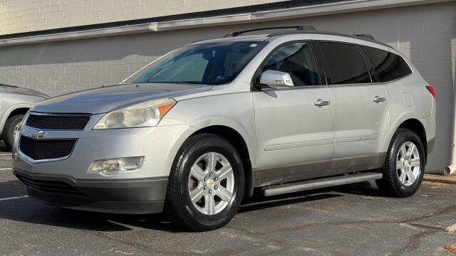 chevrolet traverse 2012 1GNKRGED0CJ107767 image chevrolet traverse 2012 1GNKRGED0CJ107767 image